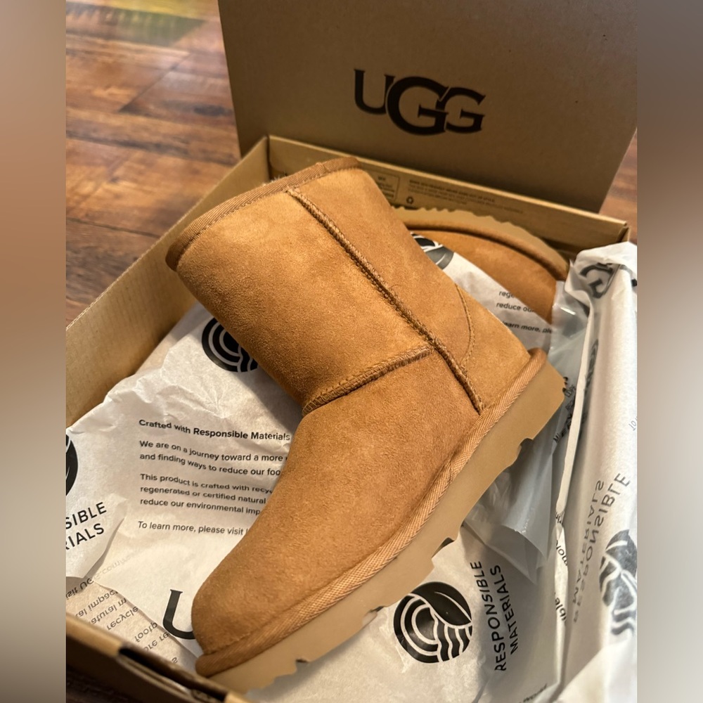 ‼️PRING SALE‼️UGG KIDS CLASSIC II BOOT